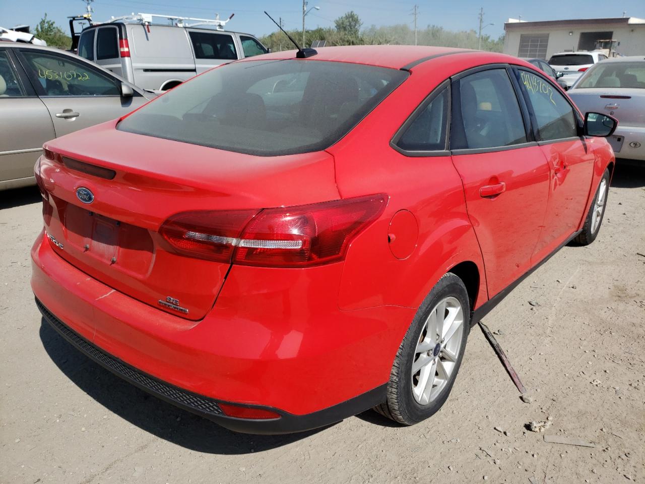 Photo 4 from auction – 2015 FORD FOCUS SE with VIN 1FADP3F25FL207665