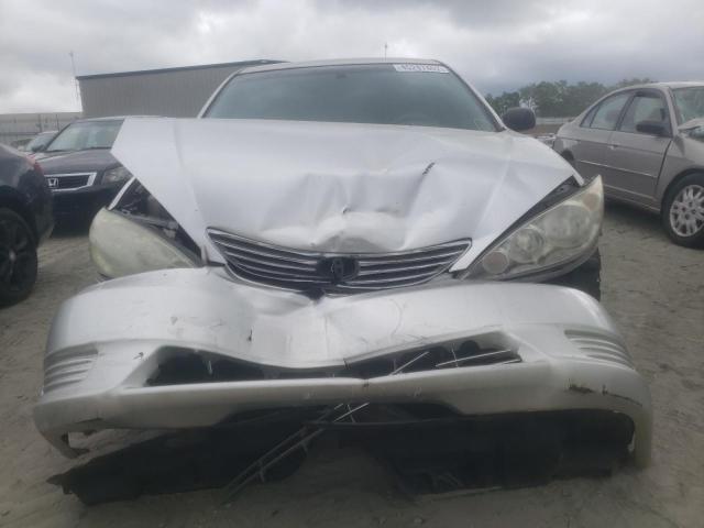 Photo 9 from auction – 2005 TOYOTA CAMRY with VIN 4T1BE32K45U991354