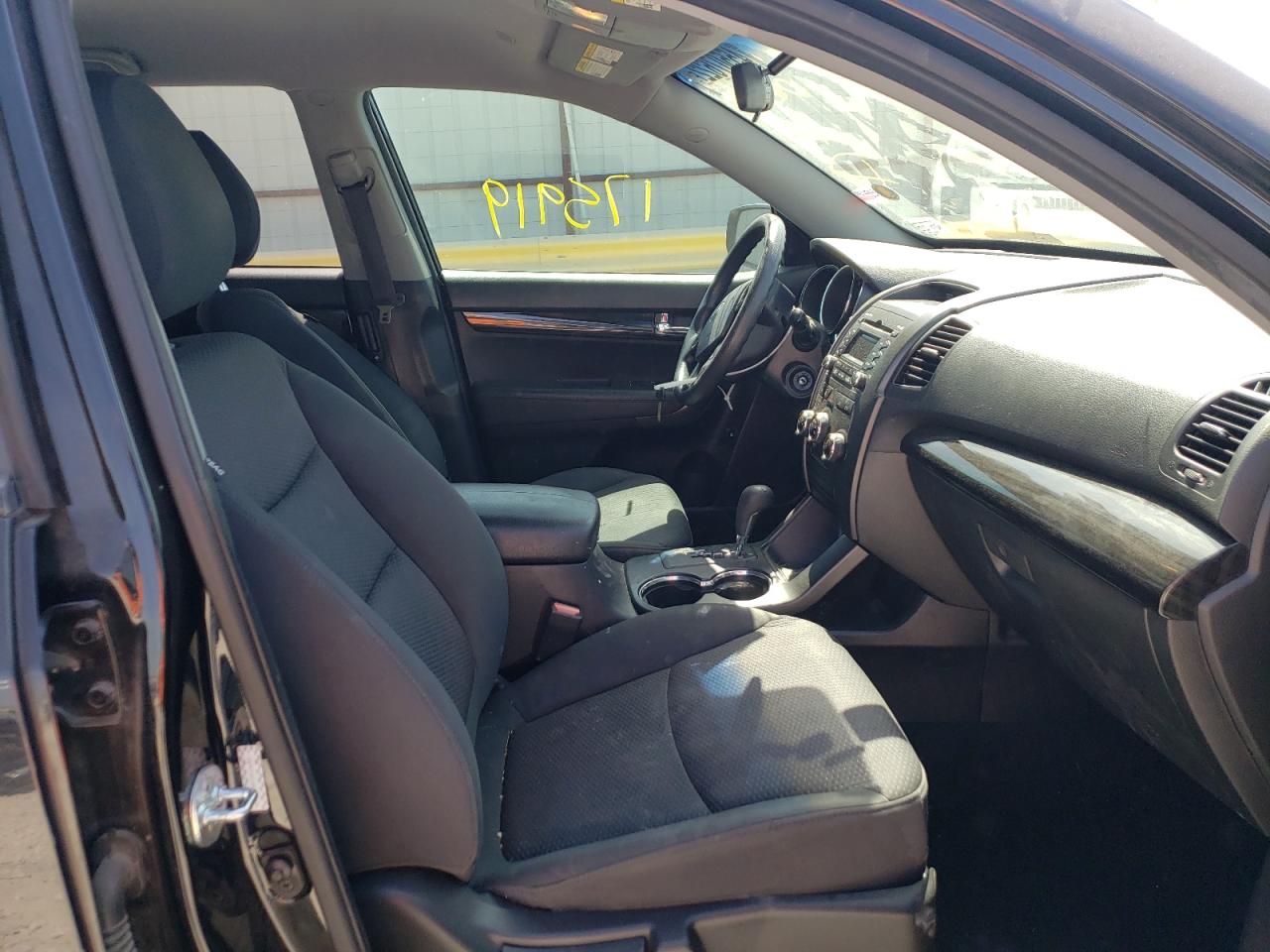 Photo 5 from auction – 2011 KIA SORENTO BA with VIN 5XYKT3A19BG084079
