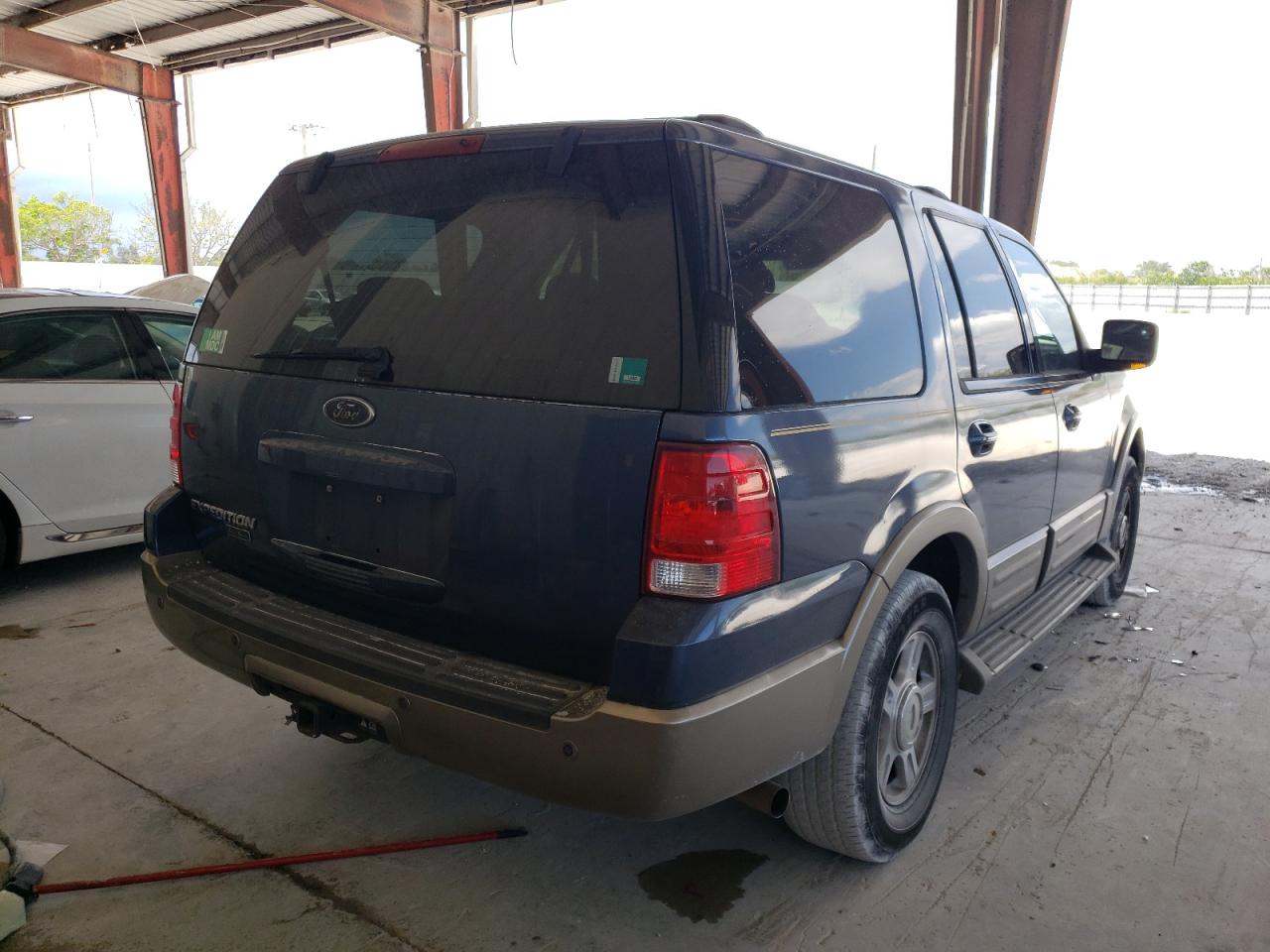 Photo 4 from auction – 2003 FORD EXPEDITION with VIN 1FMRU17WX3LC45690