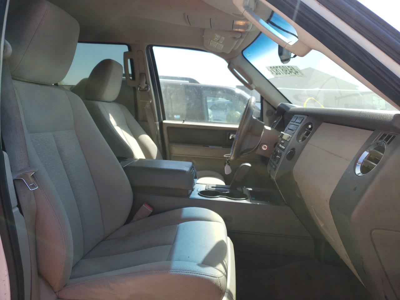 Photo 5 from auction – 2011 FORD EXPEDITION with VIN 1FMJU1G50BEF21236