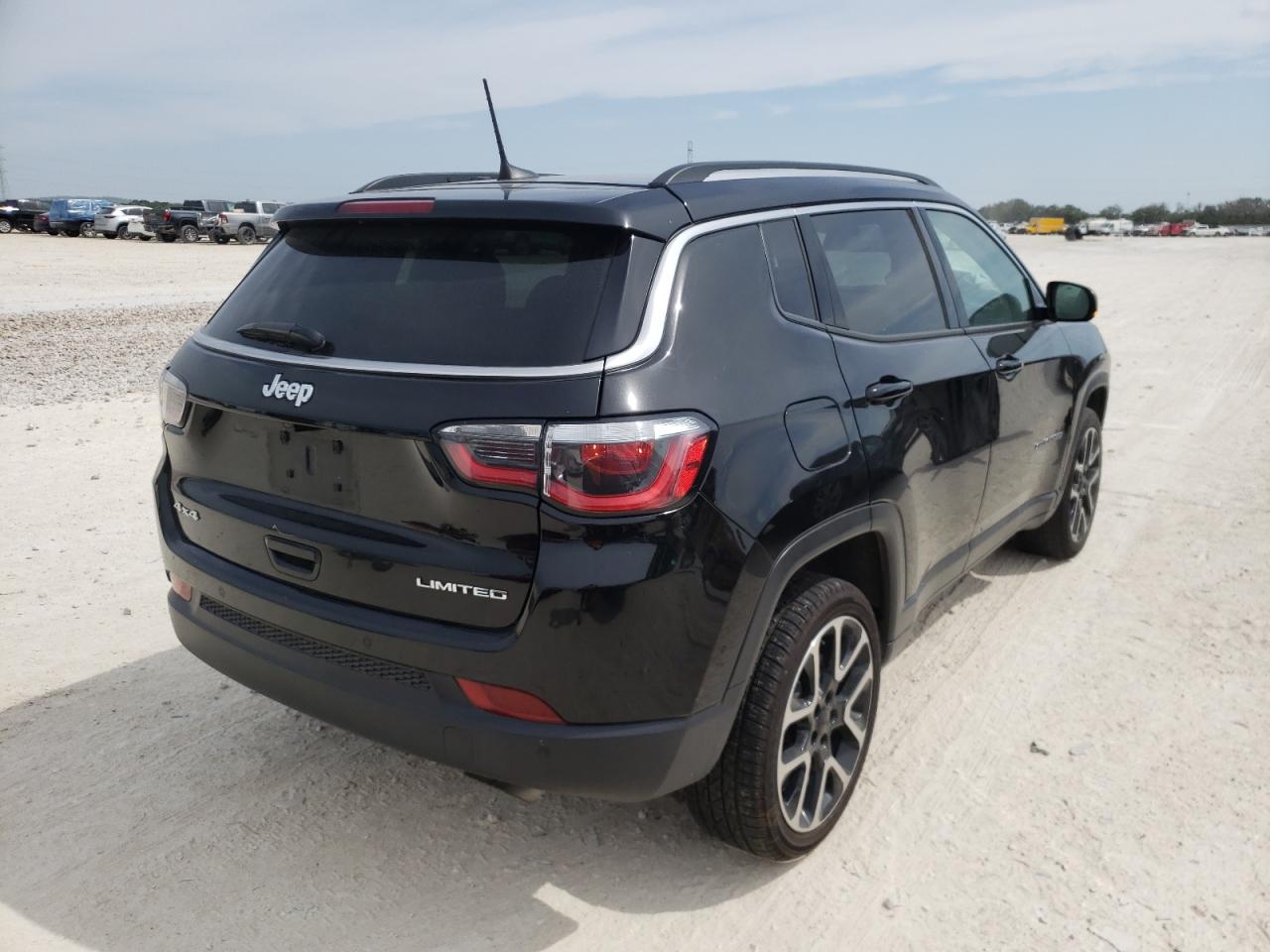 Photo 4 from auction – 2018 JEEP COMPASS LI with VIN 3C4NJDCB5JT115740