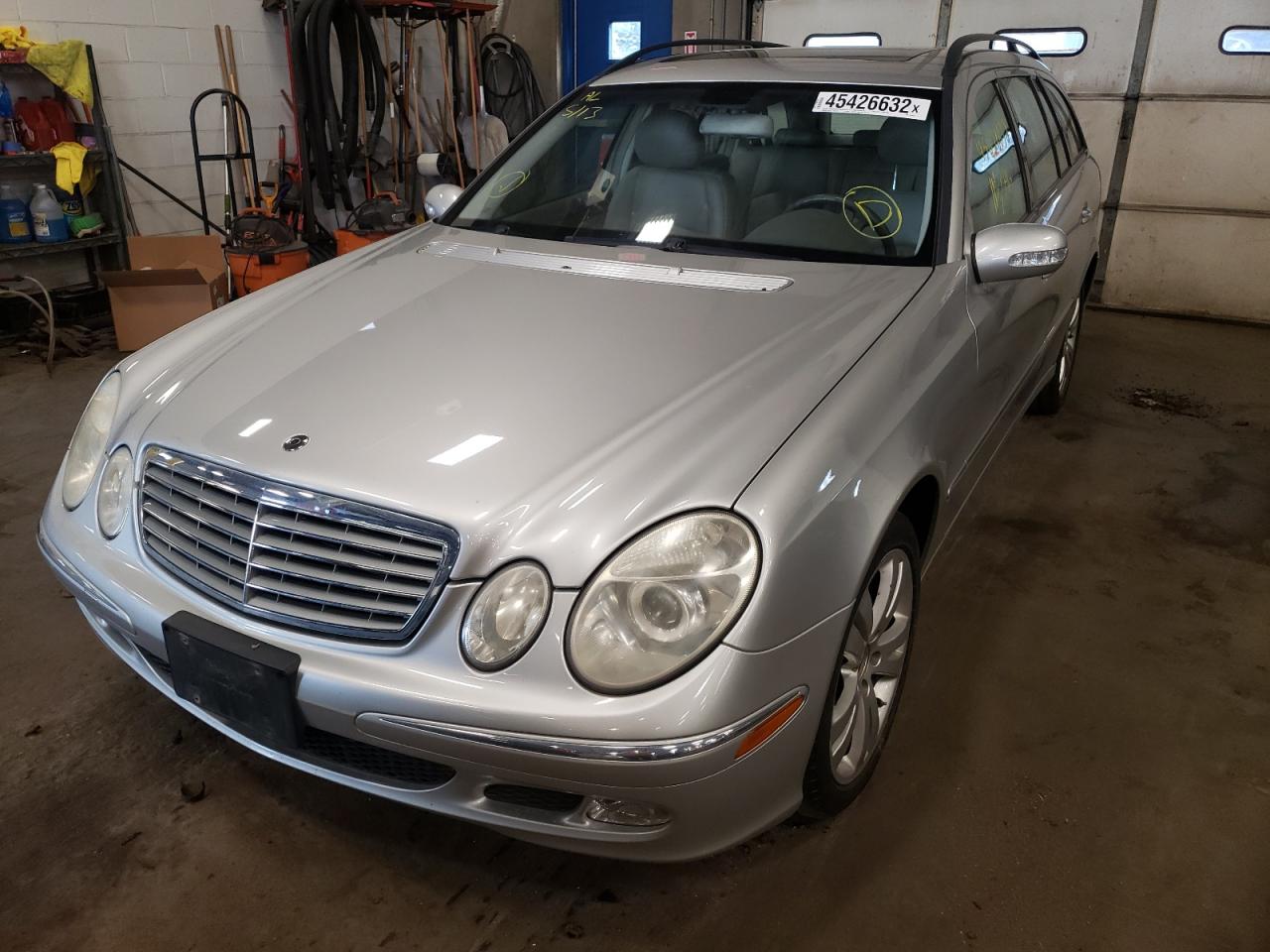 Photo 2 from auction – 2004 MERCEDES-BENZ E 320 4MAT with VIN WDBUH82J94X160372