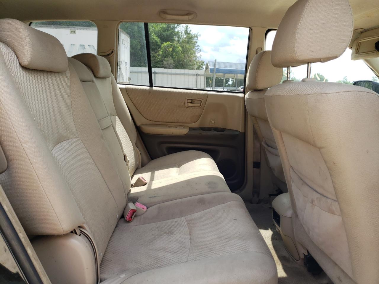 Photo 6 from auction – 2005 TOYOTA HIGHLANDER with VIN JTEEP21A550113675