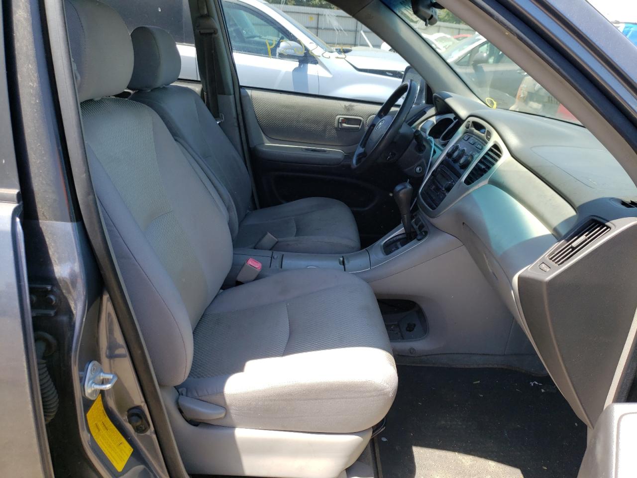 Photo 5 from auction – 2007 TOYOTA HIGHLANDER with VIN JTEGD21A670162968