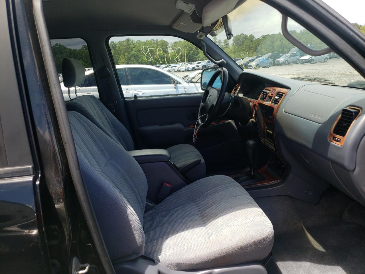 Photo 5 from auction – 2000 TOYOTA 4RUNNER SR with VIN JT3GN86R1Y0174308