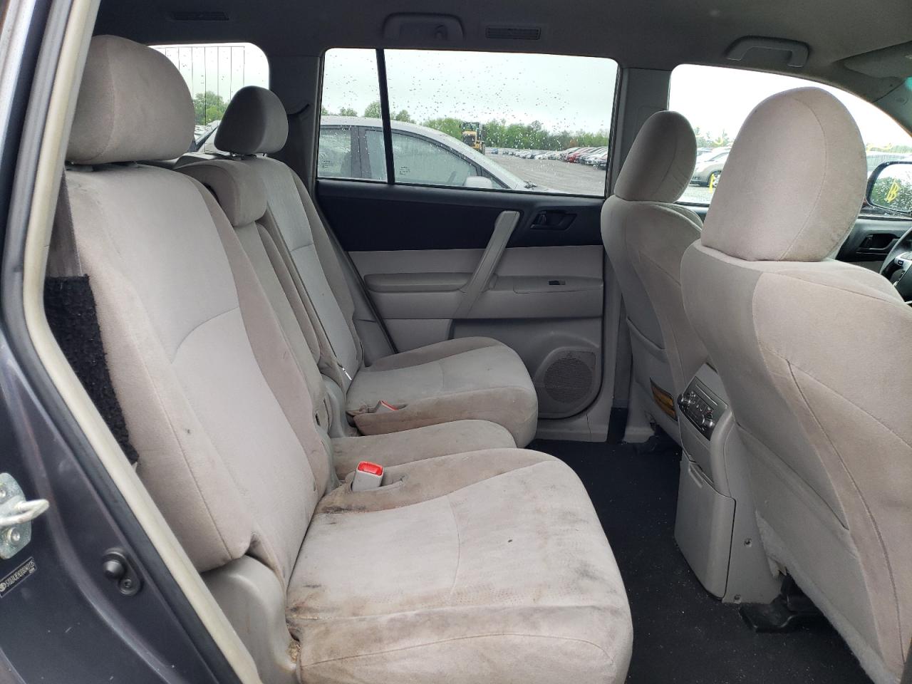 Photo 6 from auction – 2013 TOYOTA HIGHLANDER with VIN 5TDZA3EH2DS040135