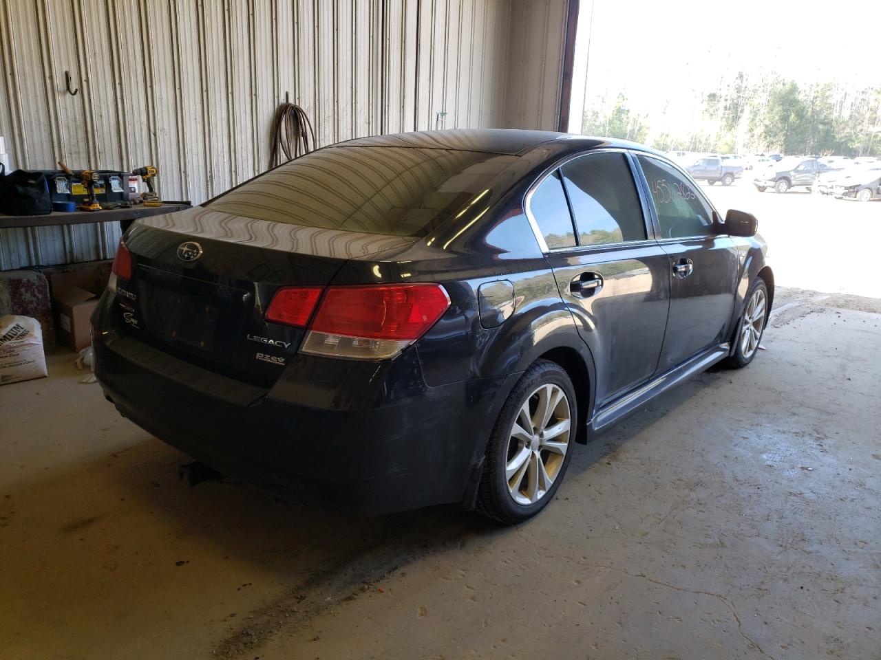 Фото 4 с аукциона – 2013 SUBARU LEGACY 2.5 с VIN 4S3BMBC68D3044339