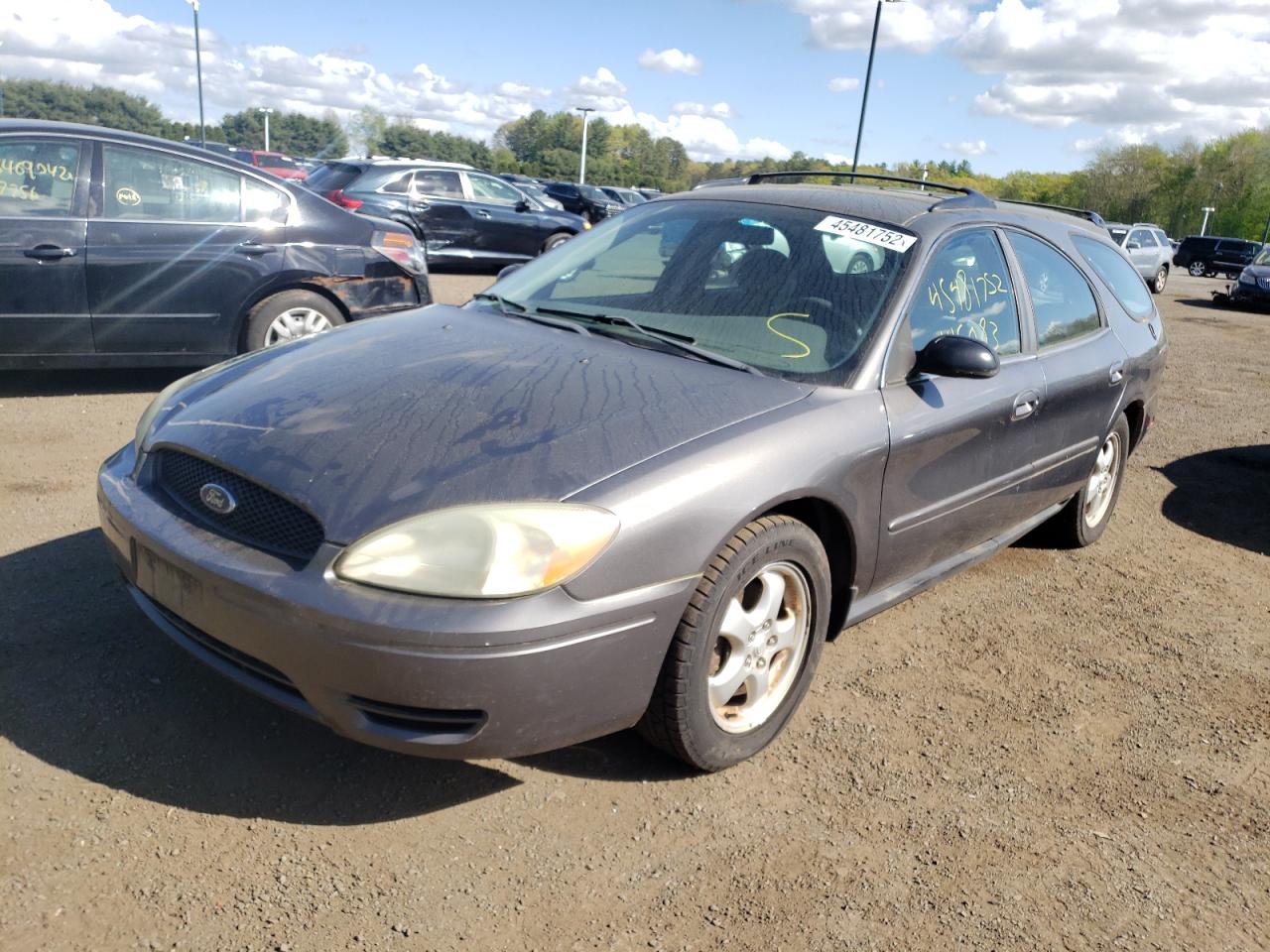 Photo 2 from auction – 2004 FORD TAURUS SE with VIN 1FAHP58U44A170323