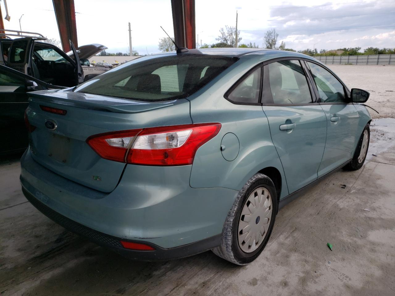 Photo 4 from auction – 2012 FORD FOCUS SE with VIN 1FAHP3F29CL341625