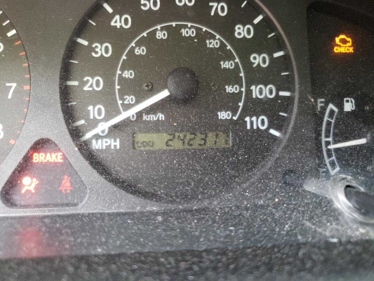 Photo 8 from auction – 2001 TOYOTA COROLLA CE with VIN 1NXBR12E11Z479743