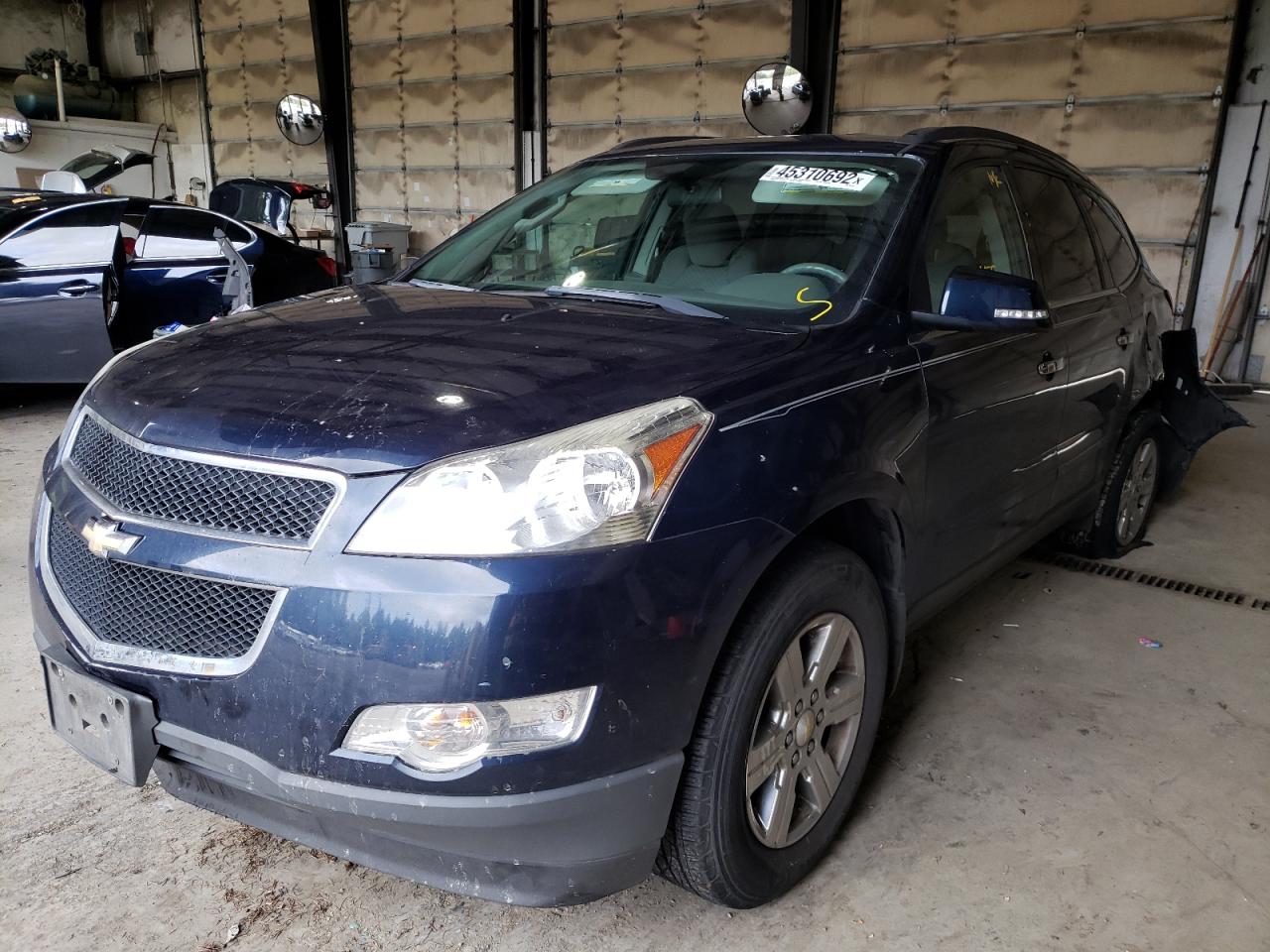 Photo 2 from auction – 2011 CHEVROLET TRAVERSE L with VIN 1GNKRGED2BJ342122
