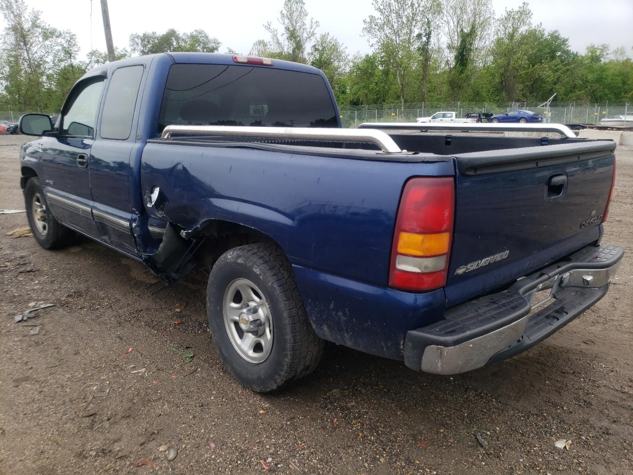 Photo 3 from auction – 2001 CHEVROLET SILVERADO with VIN 2GCEC19W511321676