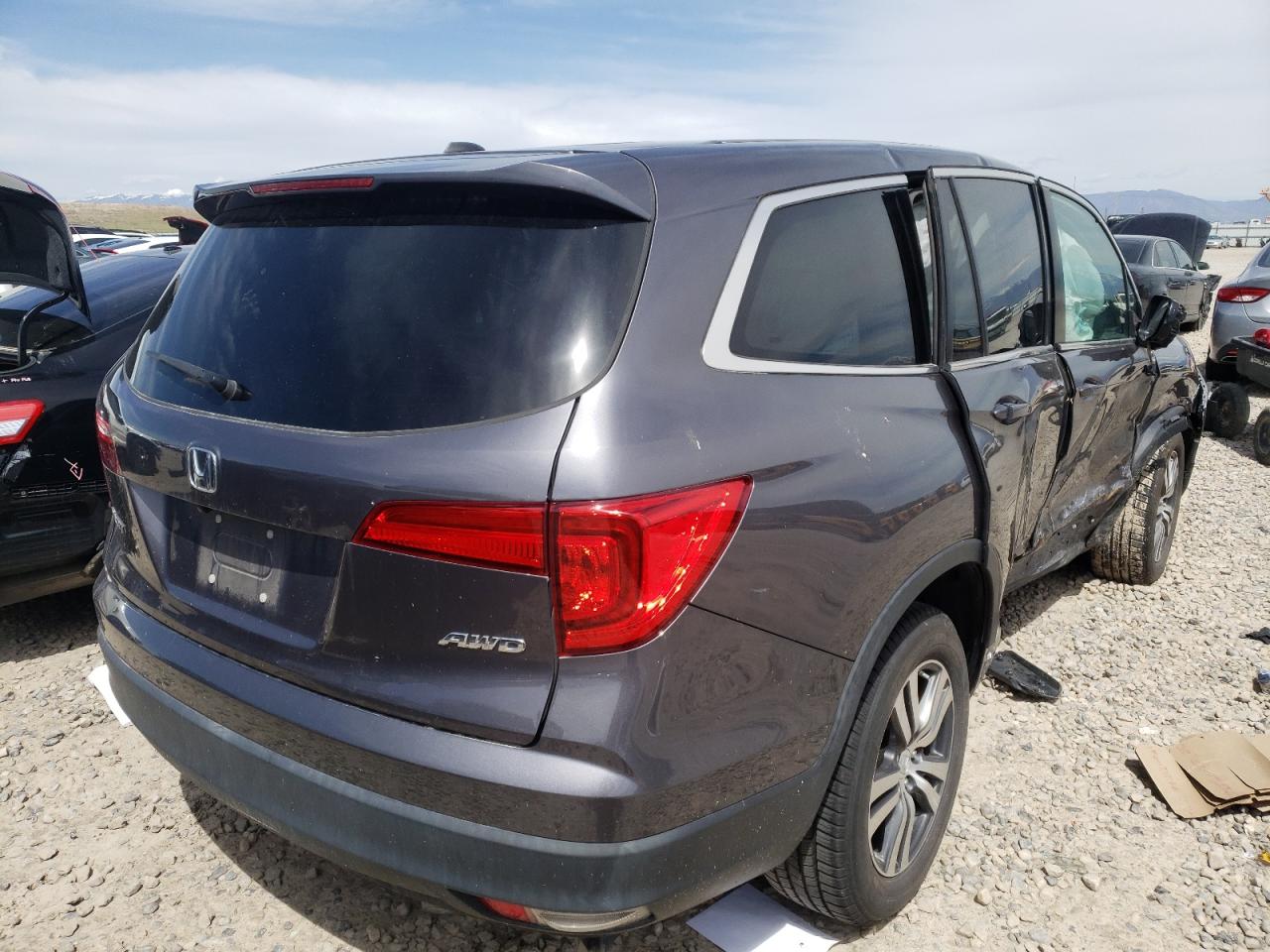 Photo 4 from auction – 2017 HONDA PILOT EXL with VIN 5FNYF6H51HB055977
