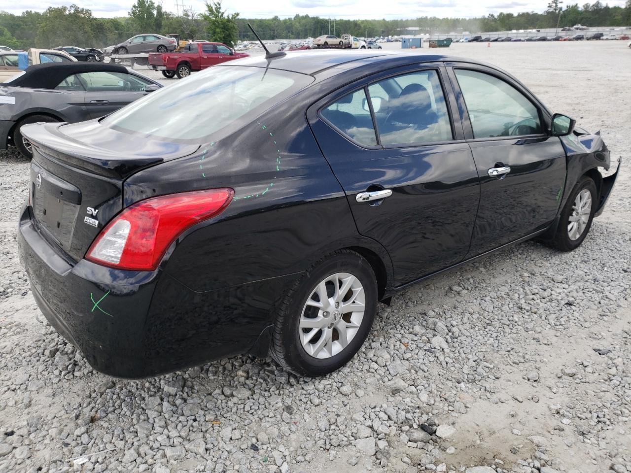 Photo 4 from auction – 2017 NISSAN VERSA S with VIN 3N1CN7AP2HL821802