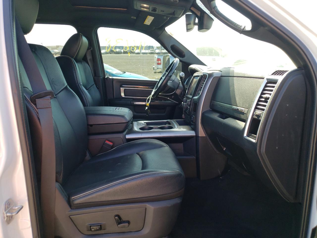 Photo 5 from auction – 2017 RAM 2500 LONGH with VIN 3C6UR5PL6HG684197