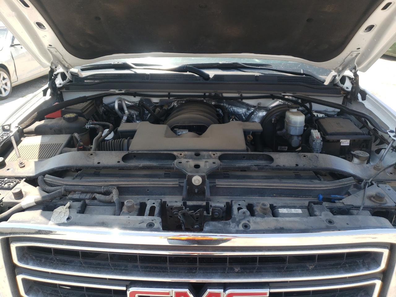 Photo 7 from auction – 2015 GMC YUKON SLT with VIN 1GKS2BKC4FR224029