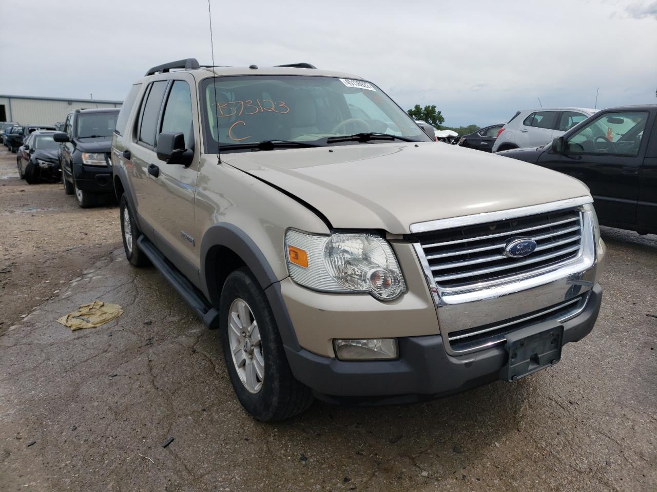 FORD EXPLORER X 2006 with VIN 1FMEU73E26UB73123 - Photo from auction