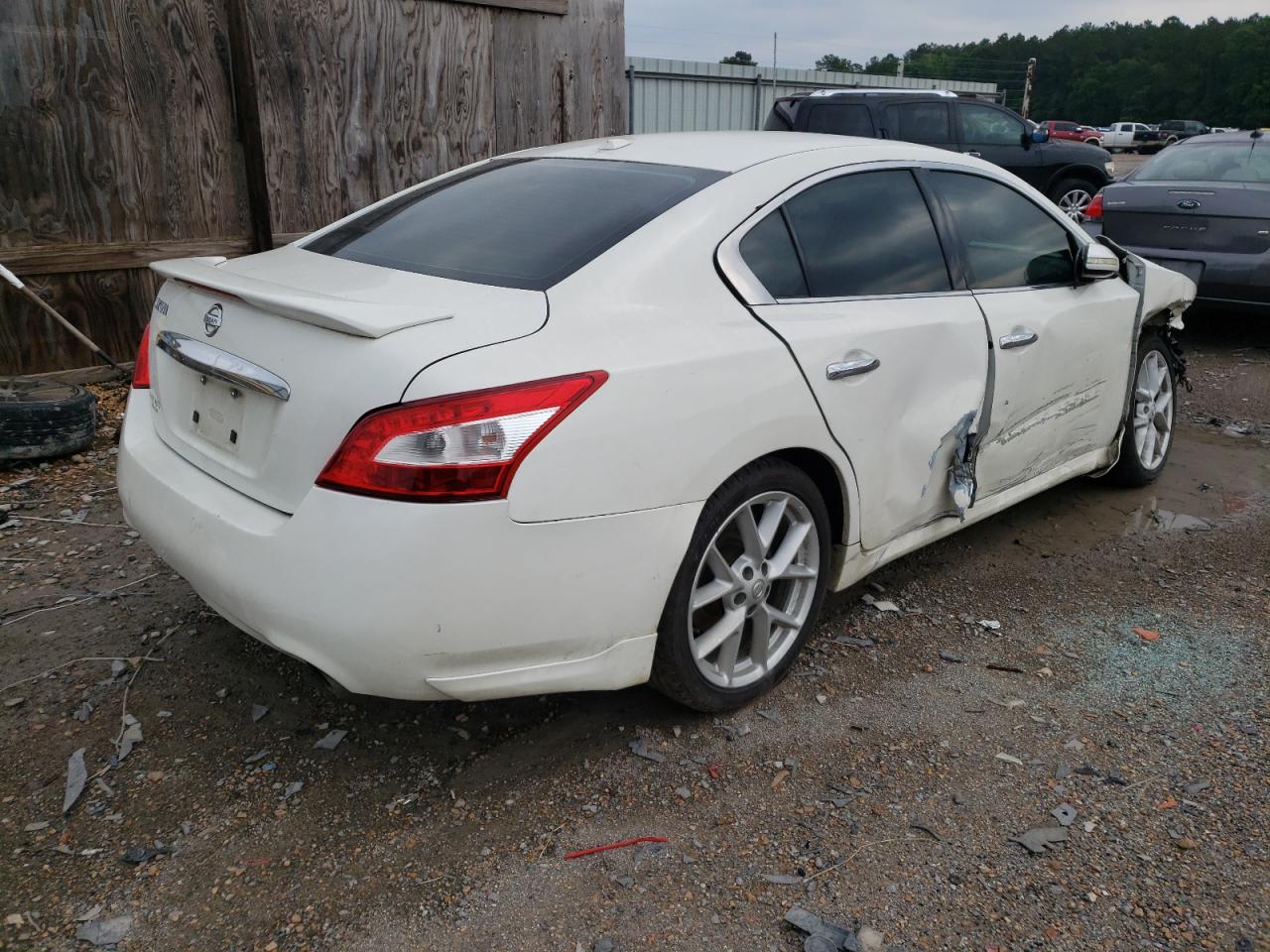 Photo 4 from auction – 2009 NISSAN MAXIMA S with VIN 1N4AA51E49C827977