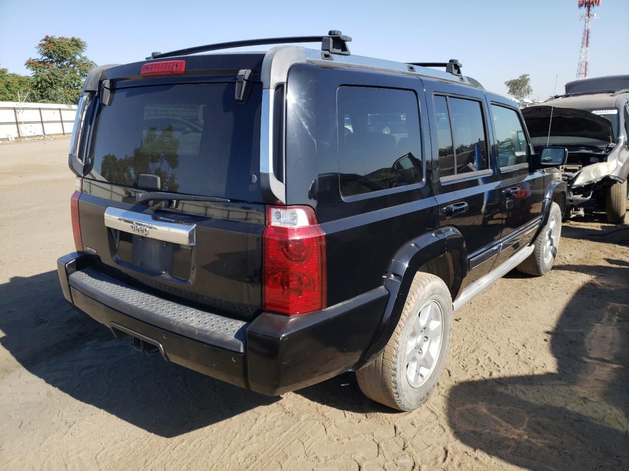 Photo 4 from auction – 2006 JEEP COMMANDER with VIN 1J8HH58N36C346746