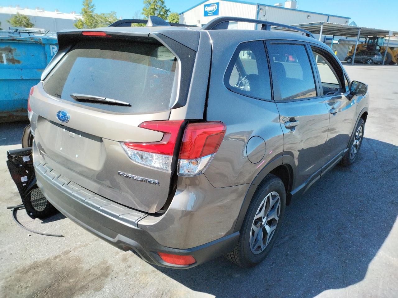 Photo 4 from auction – 2021 SUBARU FORESTER P with VIN JF2SKAJC6MH556923