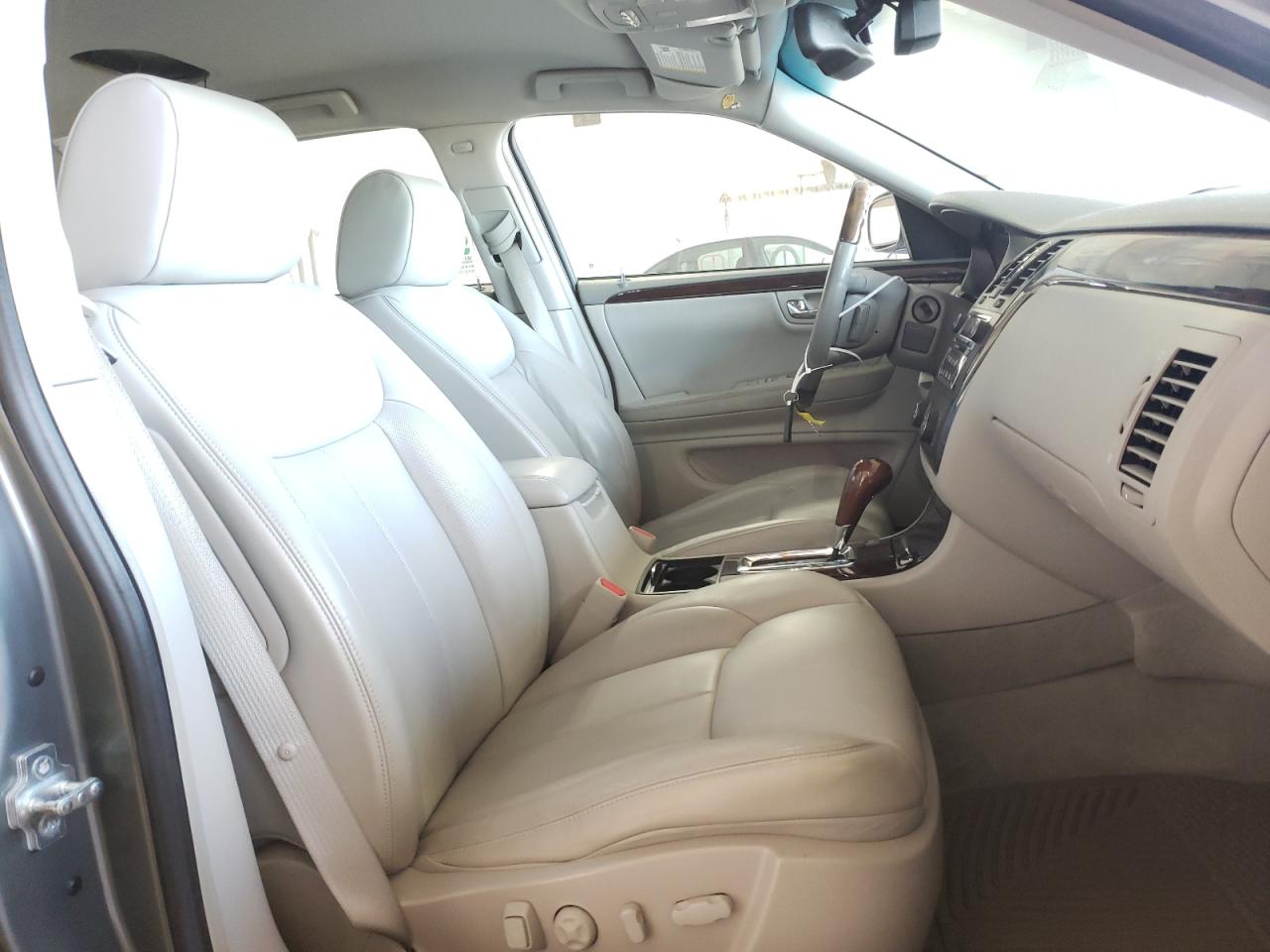 Photo 5 from auction – 2008 CADILLAC DTS with VIN 1G6KD57YX8U188331