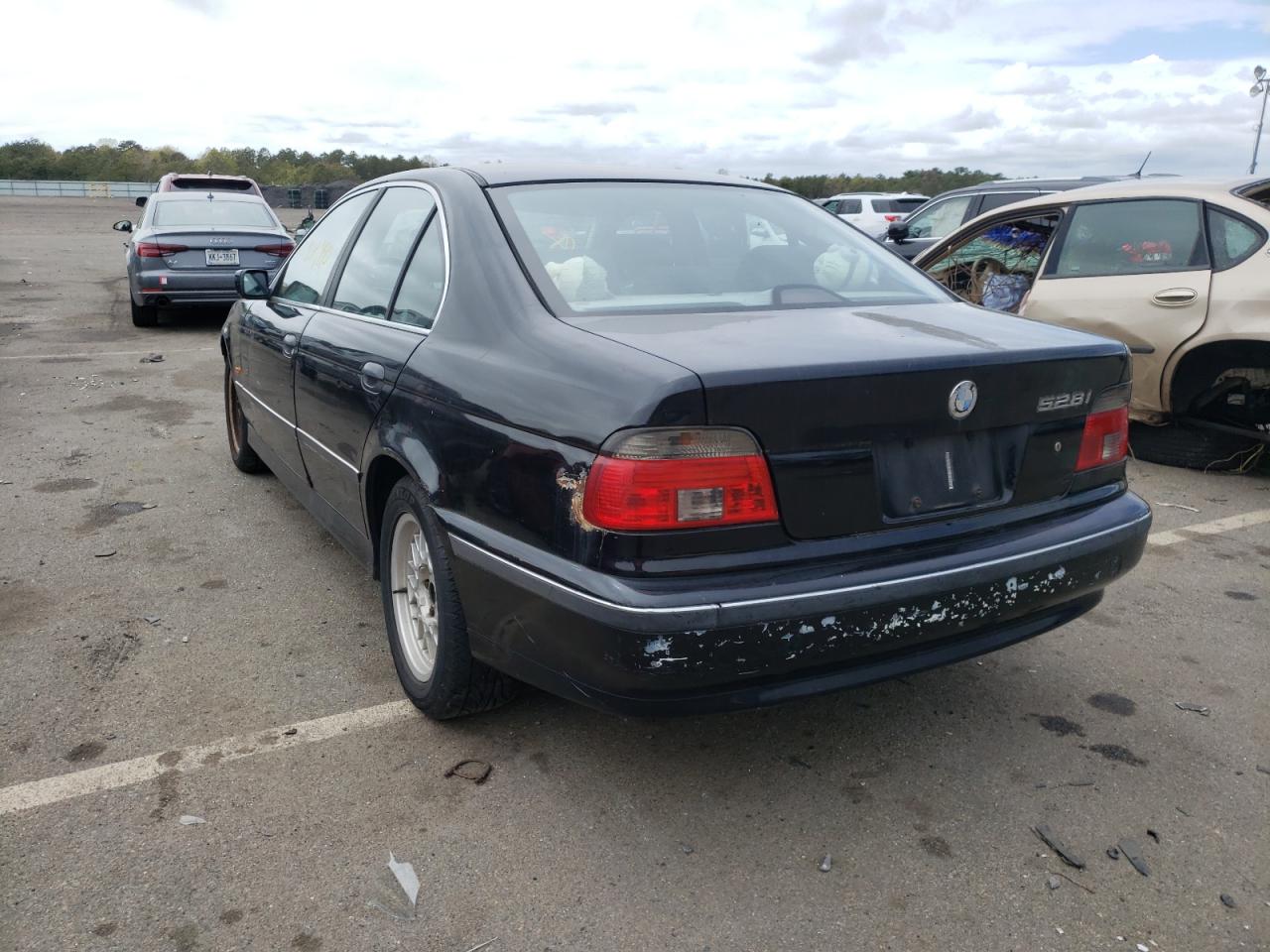 Photo 3 from auction – 2000 BMW 528 I AUTO with VIN WBADM6347YGU13069