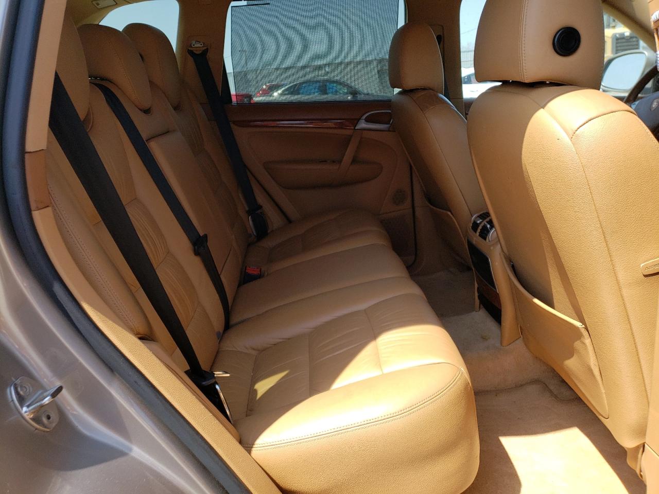 Photo 6 from auction – 2004 PORSCHE CAYENNE TU with VIN WP1AC29P94LA91103