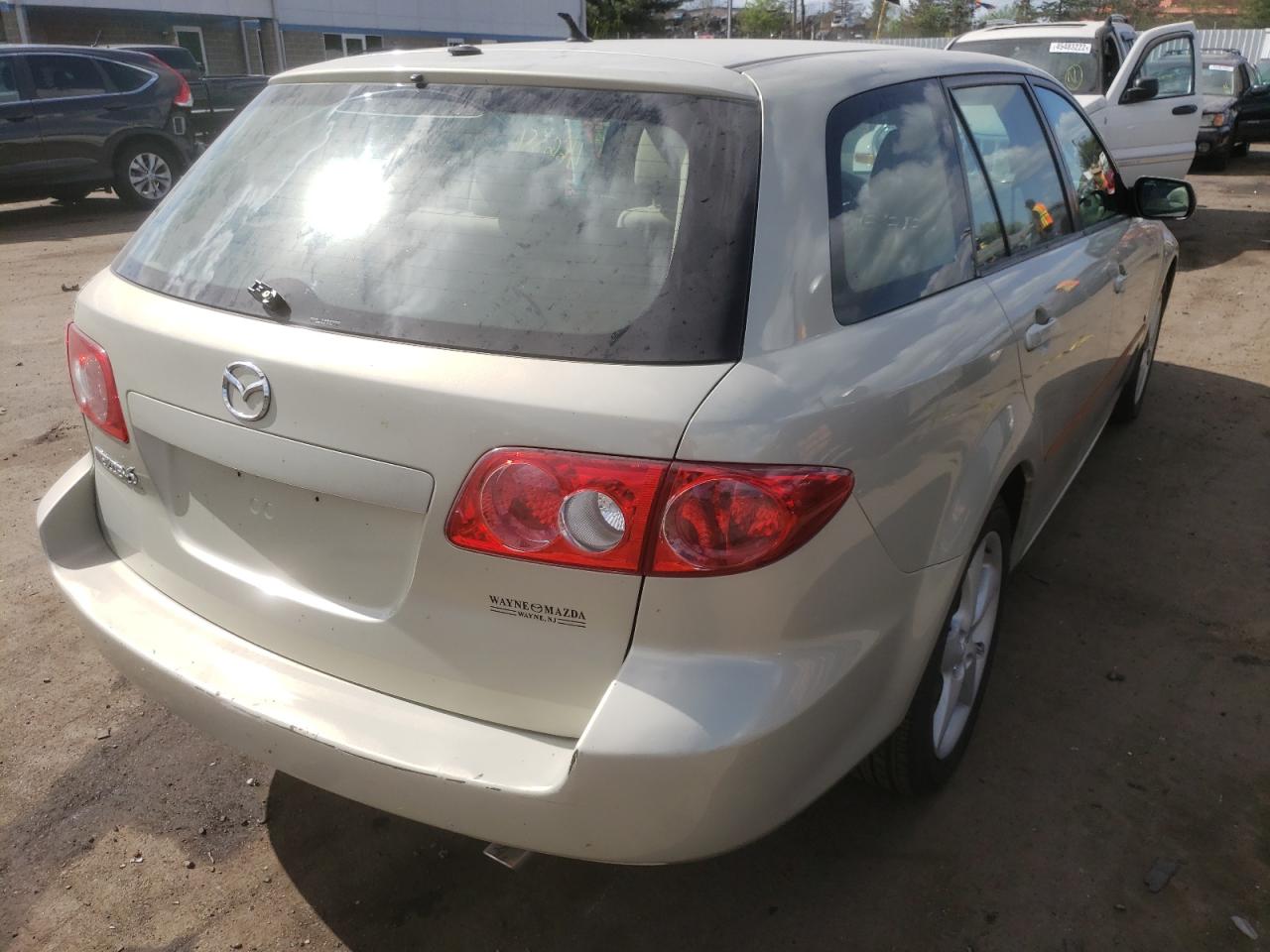 Photo 4 from auction – 2004 MAZDA 6 S with VIN 1YVFP82D445N64726