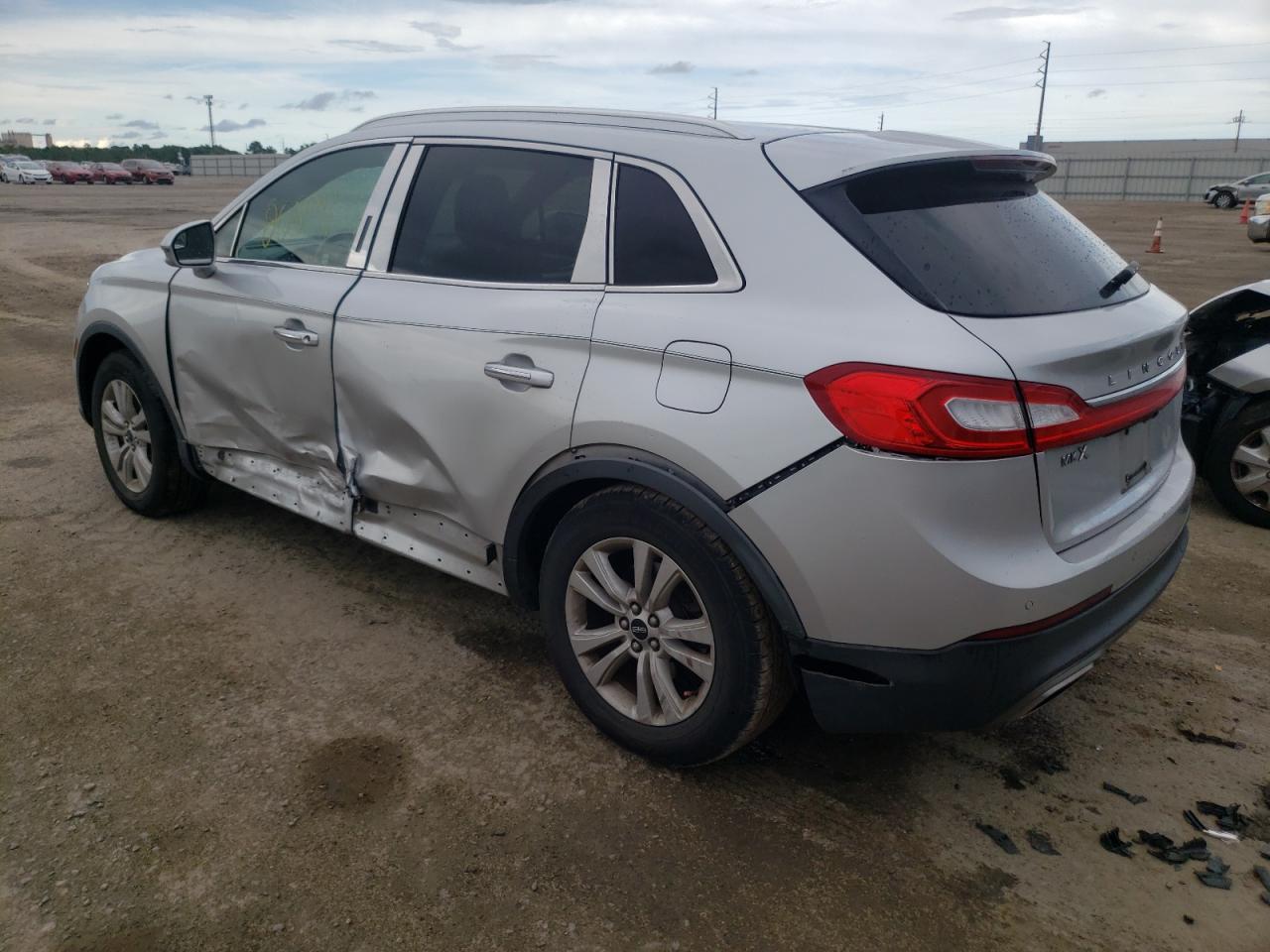 Photo 3 from auction – 2016 LINCOLN MKX PREMIE with VIN 2LMTJ6JR2GBL34954