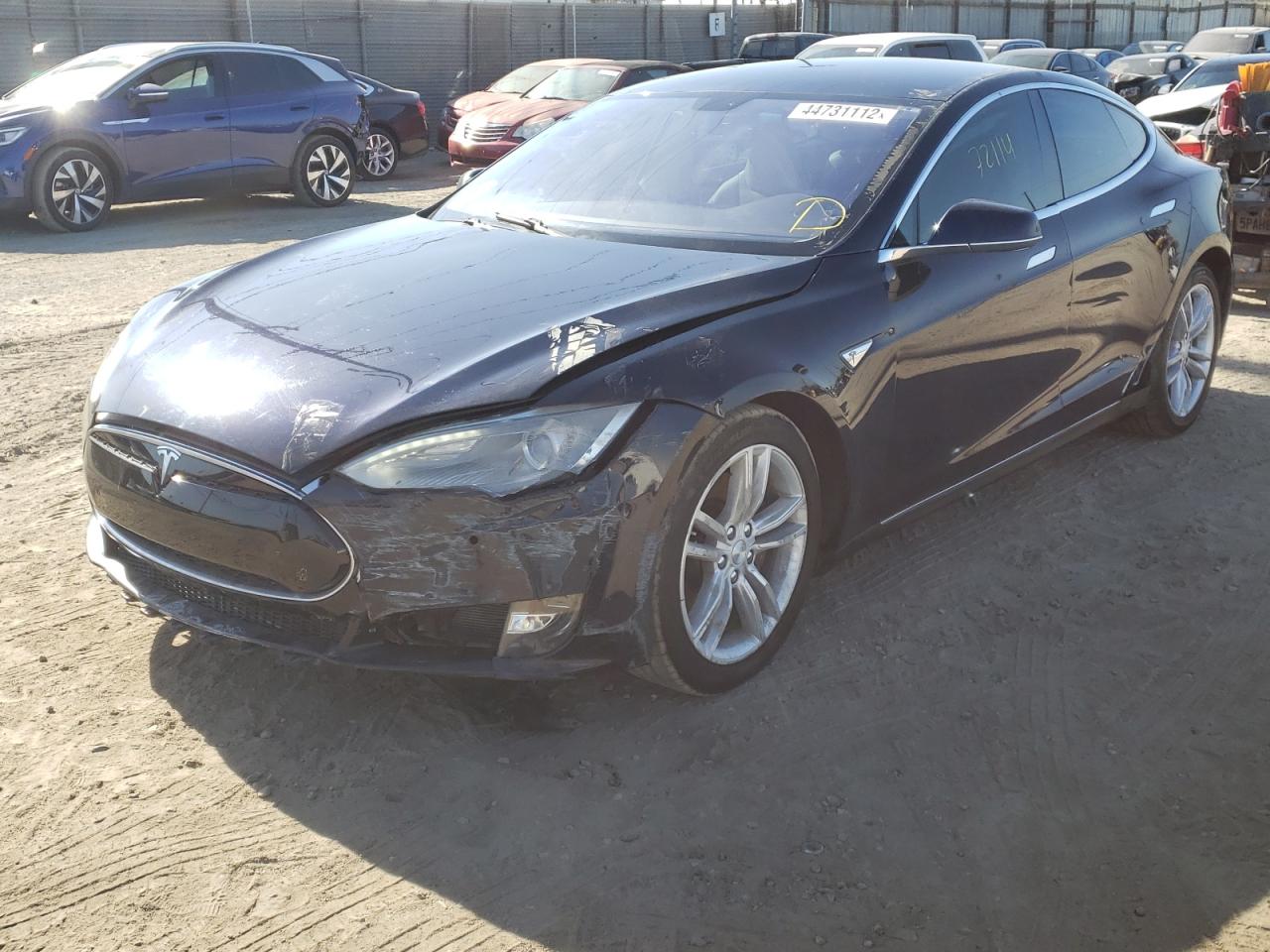 Photo 2 from auction – 2014 TESLA MODEL S with VIN 5YJSA1S15EFP30612