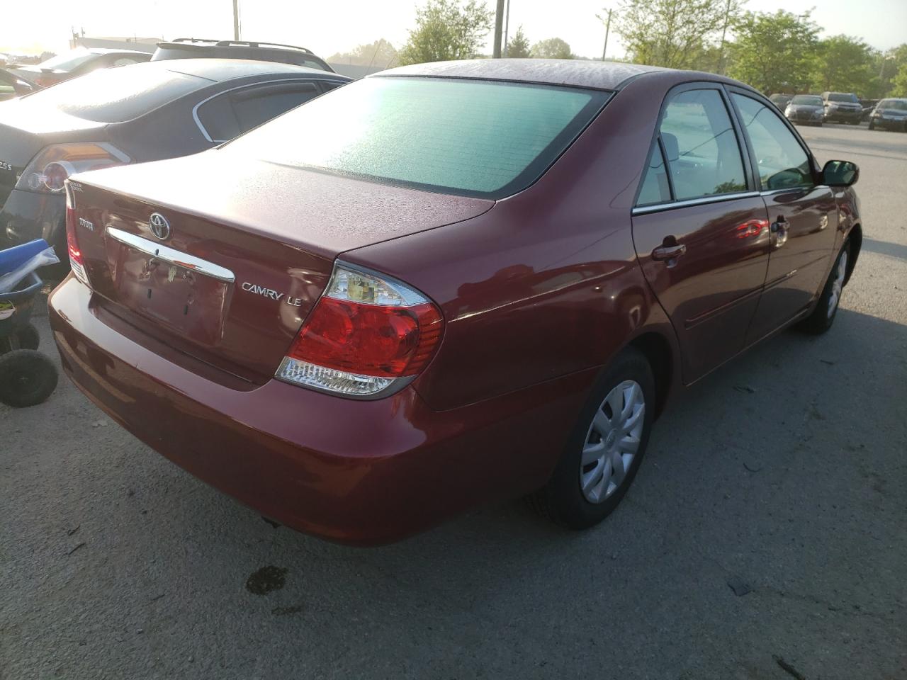 Photo 4 from auction – 2005 TOYOTA CAMRY LE with VIN 4T1BE32K55U038426