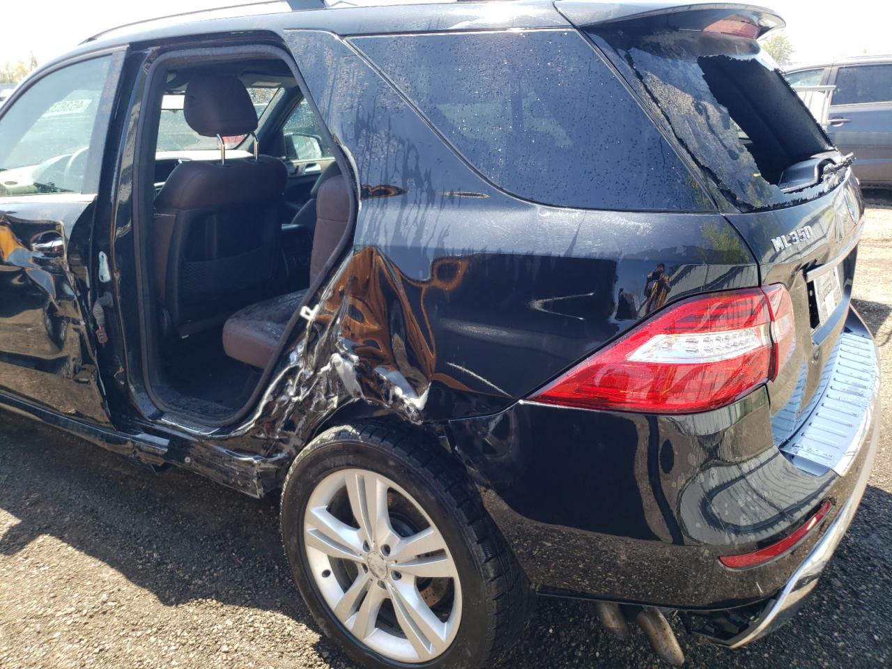 Photo 9 from auction – 2015 MERCEDES-BENZ ML 350 BLU with VIN 4JGDA2EB9FA533189