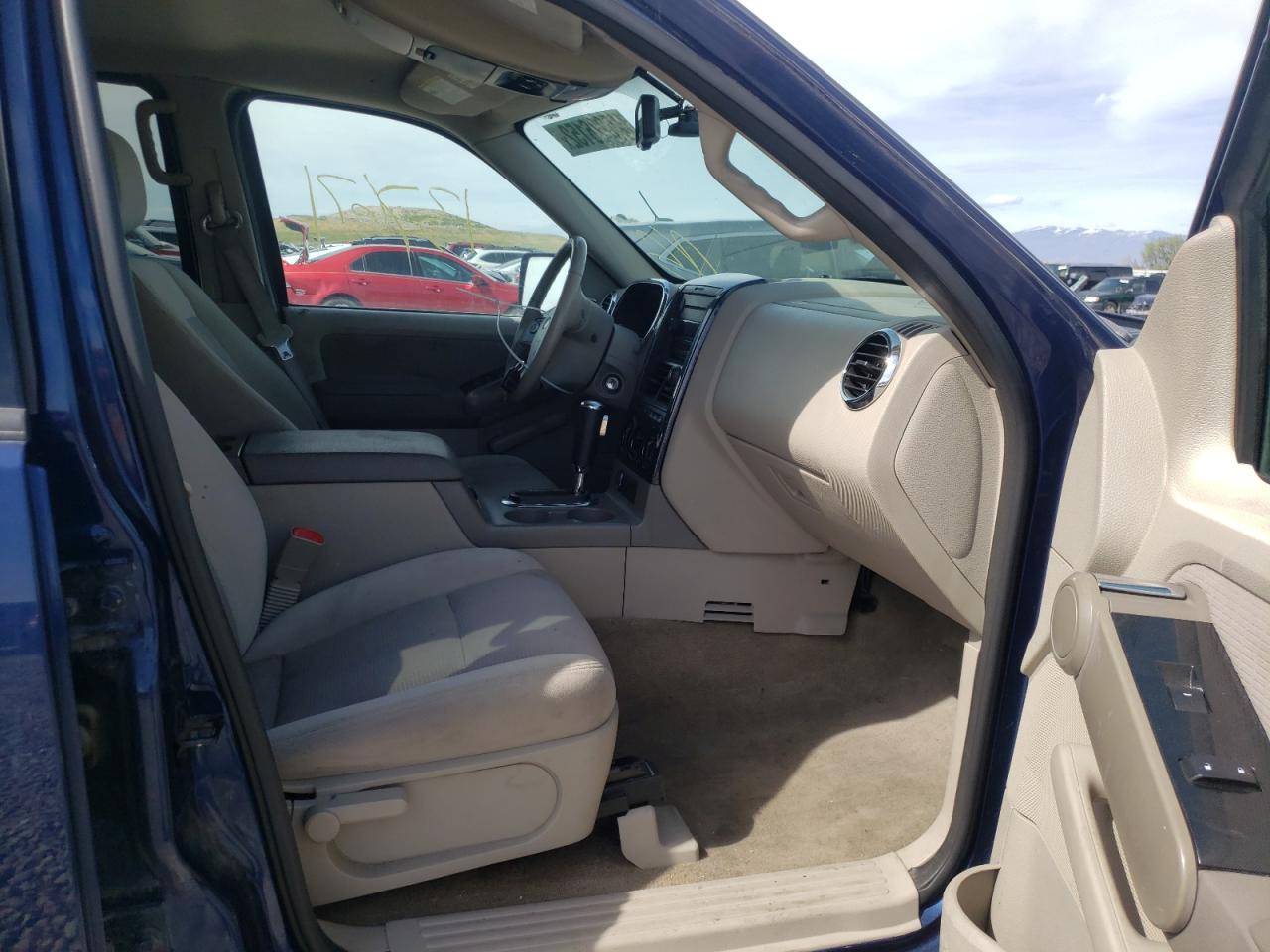 Foto 5 de la subasta – 2006 FORD EXPLORER X con VIN 1FMEU73E96UB22959