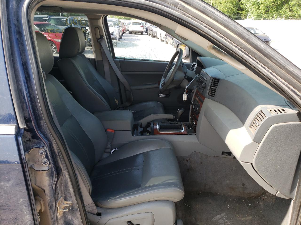 Photo 5 from auction – 2005 JEEP GRAND CHER with VIN 1J4HS58N75C700687