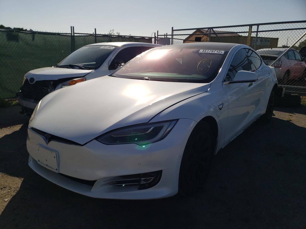 Photo 2 from auction – 2018 TESLA MODEL S with VIN 5YJSA1E23JF266668