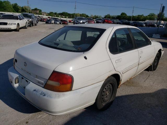 Photo 4 from auction – 1998 NISSAN ALTIMA XE with VIN 1N4DL01D9WC220437