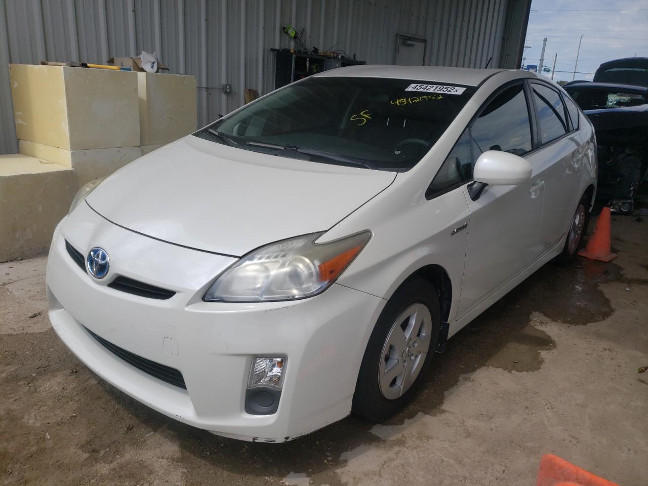 Photo 2 from auction – 2011 TOYOTA PRIUS with VIN JTDKN3DU5B0284382