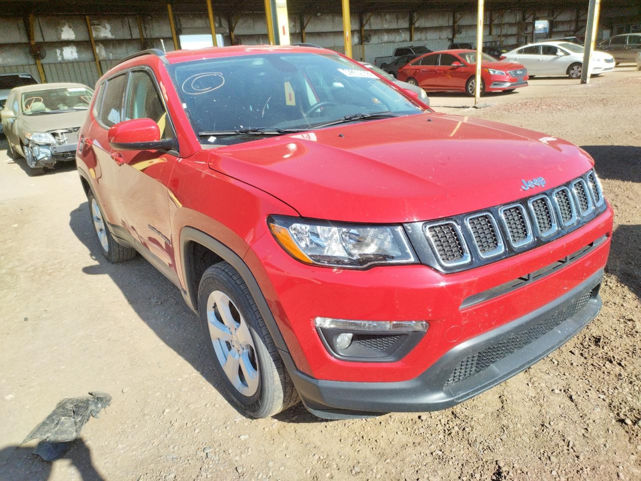 JEEP COMPASS LA 2018 with VIN 3C4NJCBB8JT318603 - Photo from auction