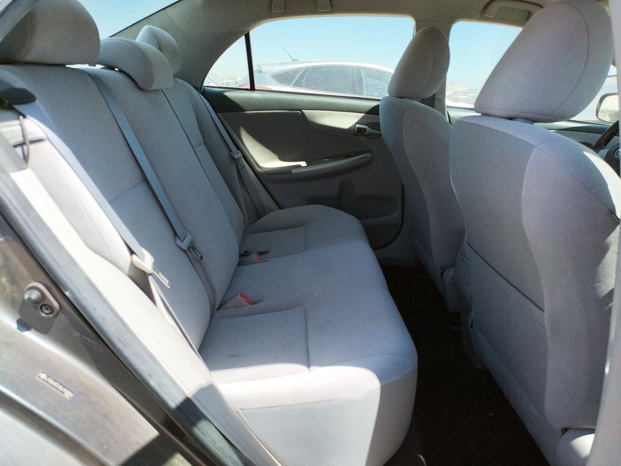 Zdjęcie 6 z aukcji – 2011 TOYOTA COROLLA BA z VIN JTDBU4EE4BJ104058