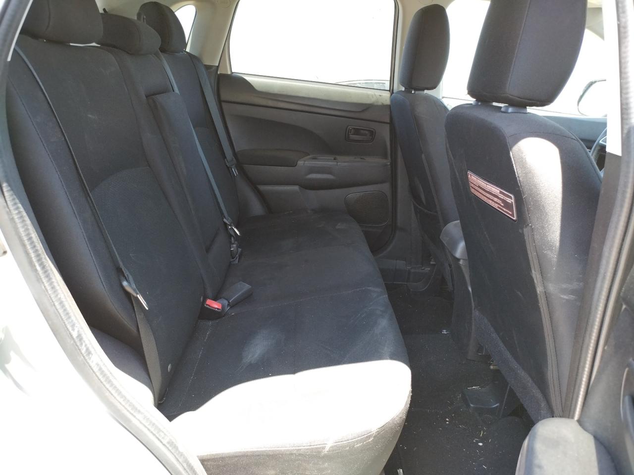 Photo 6 from auction – 2015 MITSUBISHI OUTLANDER with VIN 4A4AP3AU6FE018395