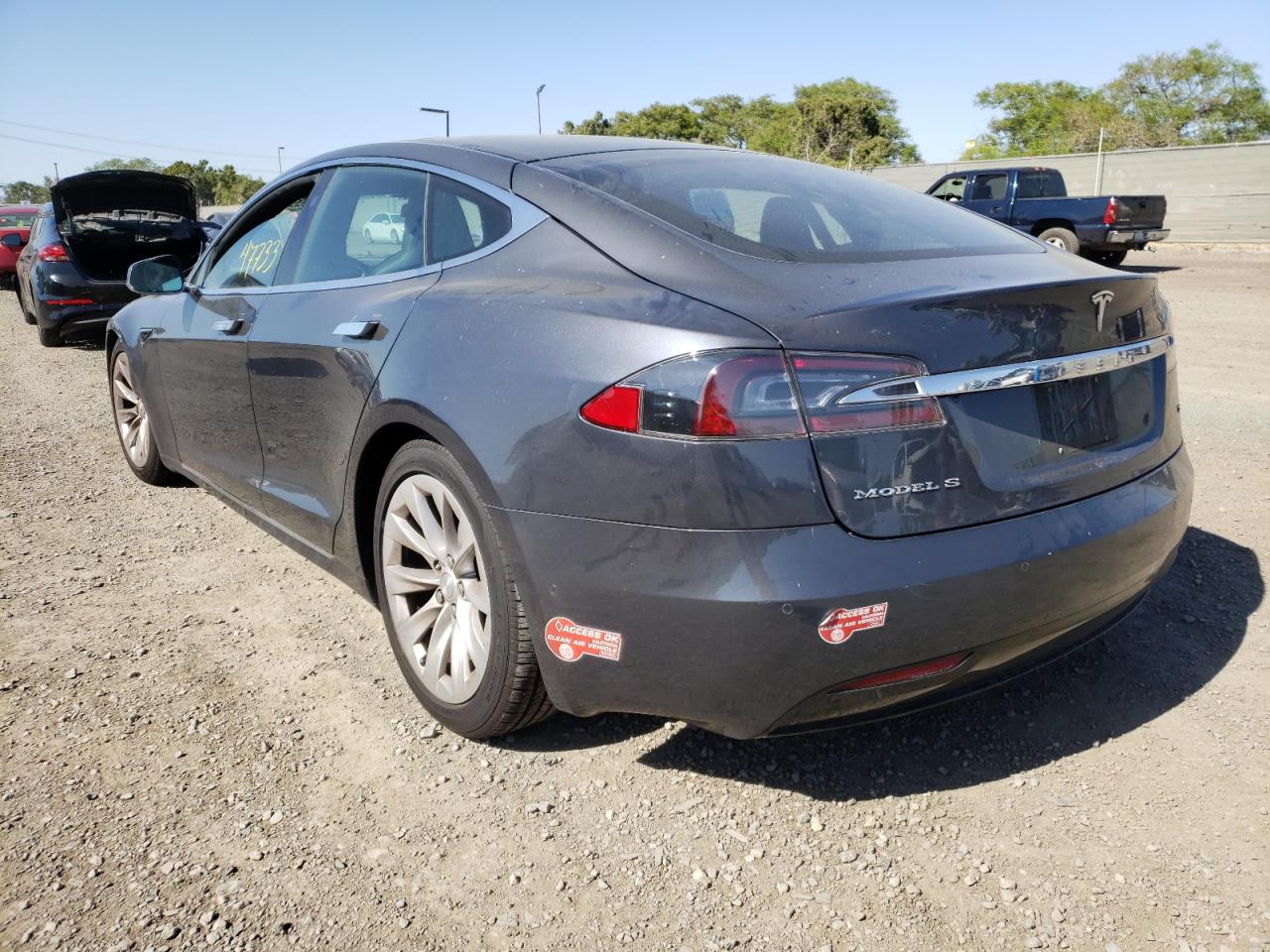Photo 3 from auction – 2016 TESLA MODEL S with VIN 5YJSA1E13GF176226