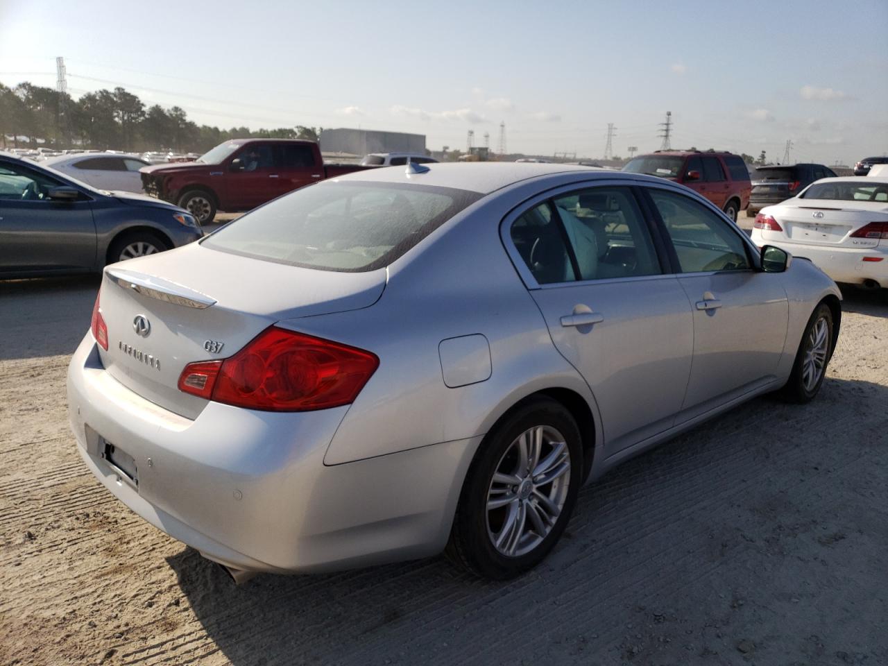 Photo 4 from auction – 2010 INFINITI G37 BASE with VIN JN1CV6AP4AM403053