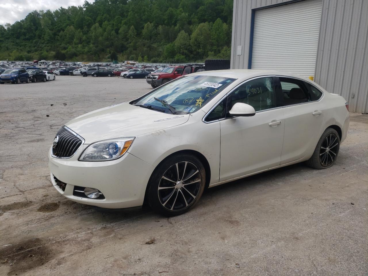 Photo 9 from auction – 2016 BUICK VERANO SPO with VIN 1G4PW5SK2G4181092