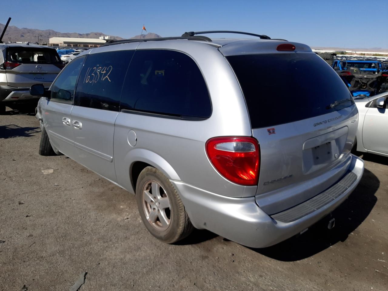 Photo 3 from auction – 2007 DODGE GRAND CARA with VIN 2D4GP44L17R118177
