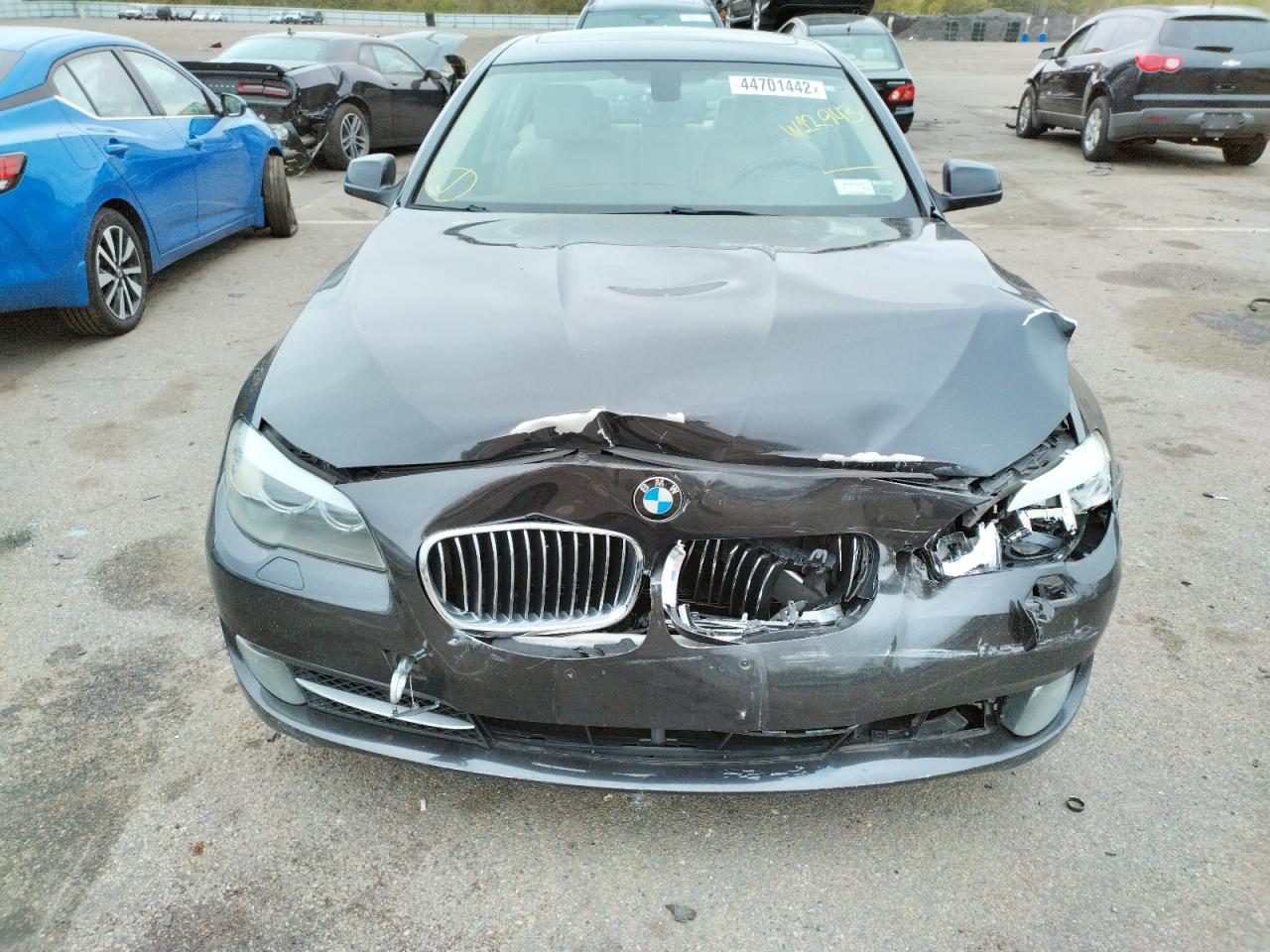 Photo 9 from auction – 2013 BMW 528 XI with VIN WBAXH5C51DDW12943