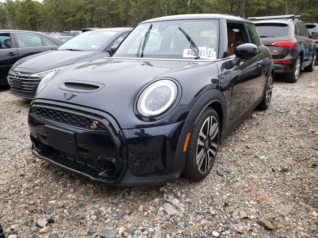 Photo 2 from auction – 2022 MINI COOPER S with VIN WMW53DH00N2S16691