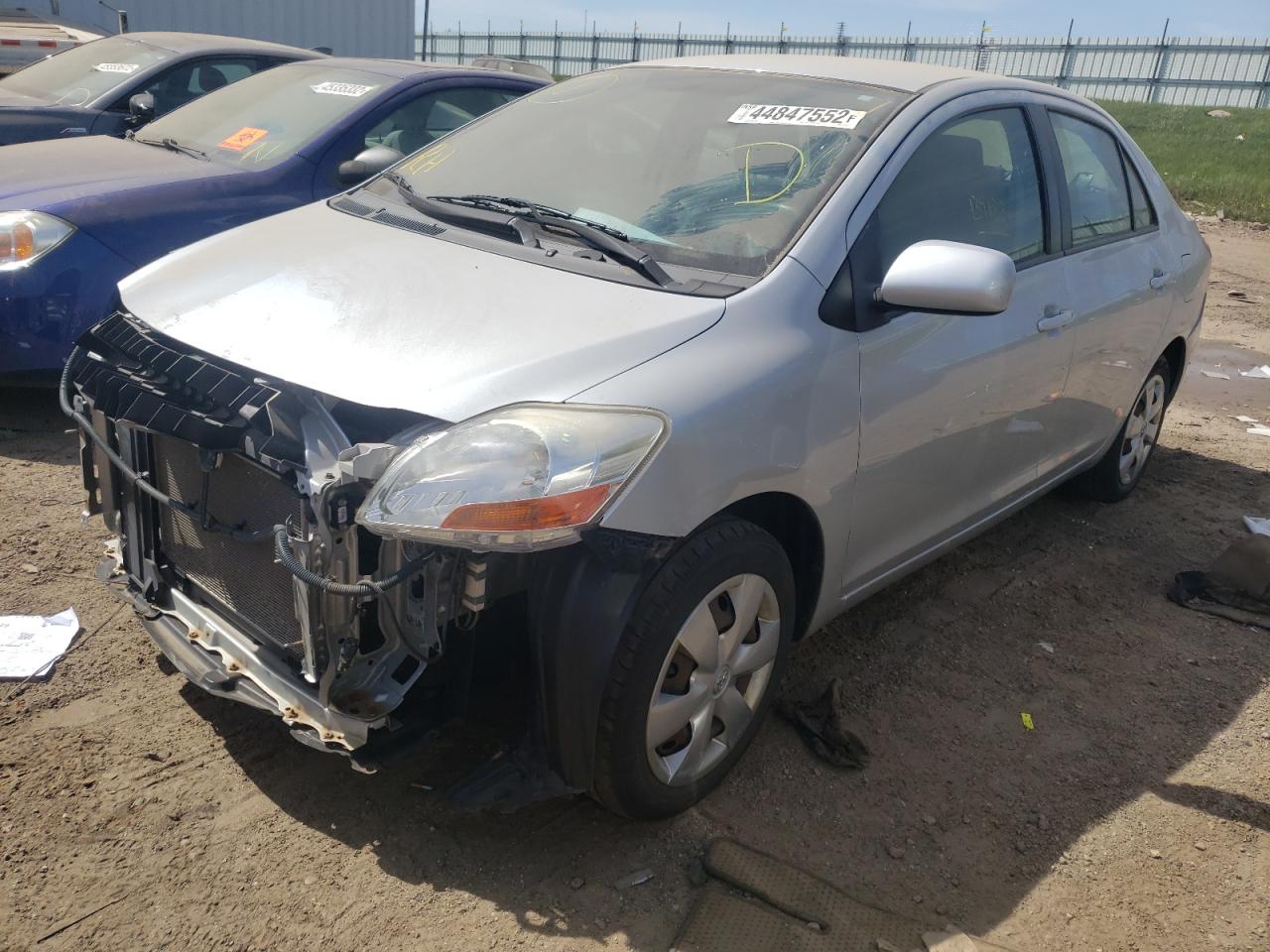Photo 2 from auction – 2007 TOYOTA YARIS with VIN JTDBT923271127297