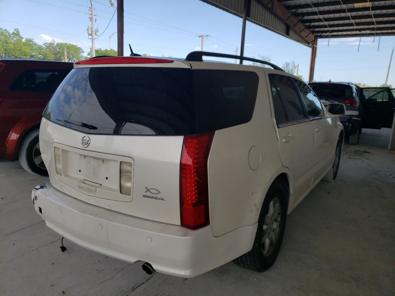 Photo 4 from auction – 2008 CADILLAC SRX with VIN 1GYEE637480169317