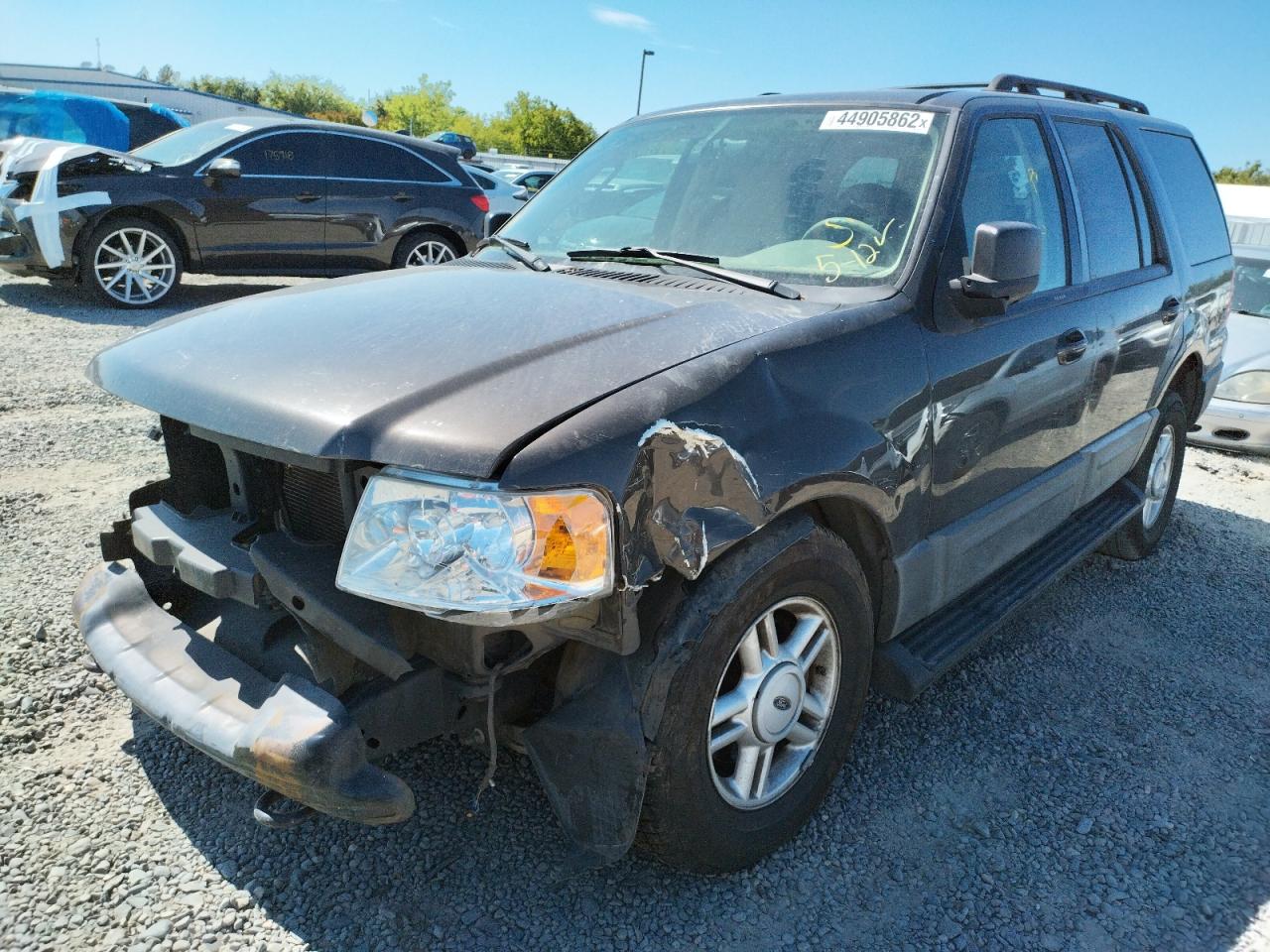 Photo 2 from auction – 2005 FORD EXPEDITION with VIN 1FMFU16505LA10441